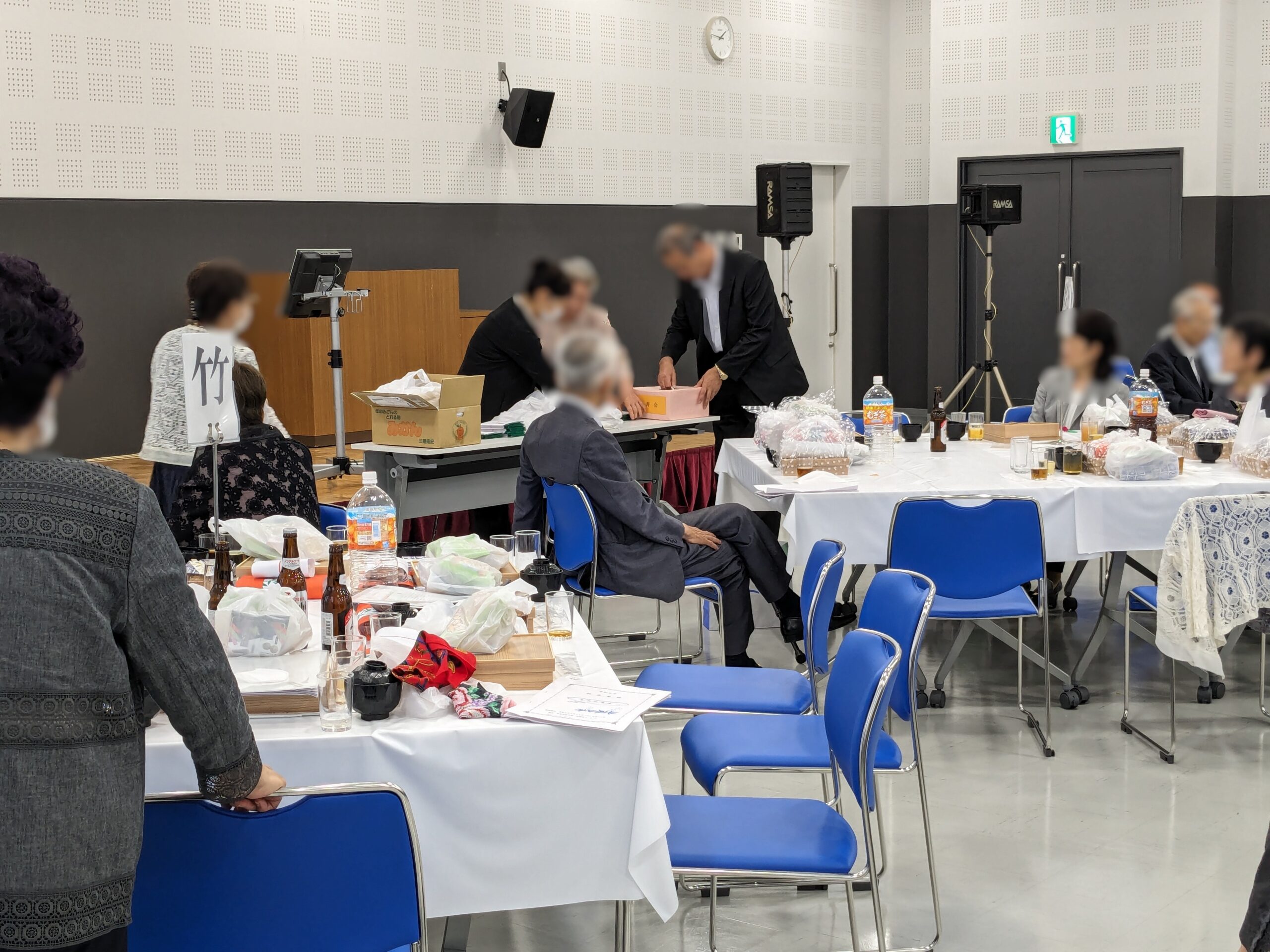 盛り上がるイベント抽選会